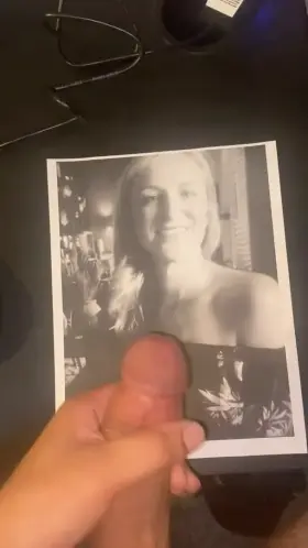 Swap out this chick for a pic of you! Hmu for details