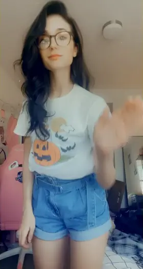 Snaps from the nerdy girl next door