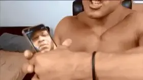 European Bodybuilder Wants to Crush a Throat