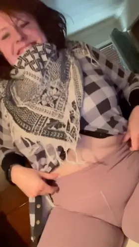 I like this new community. Ya’ll are nice 🥰☺️