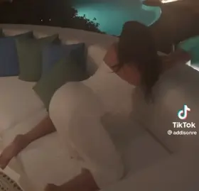 Imagine if Addison Rae was doing this infront of you