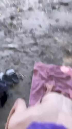 His gf was home so he fucked me at the beach