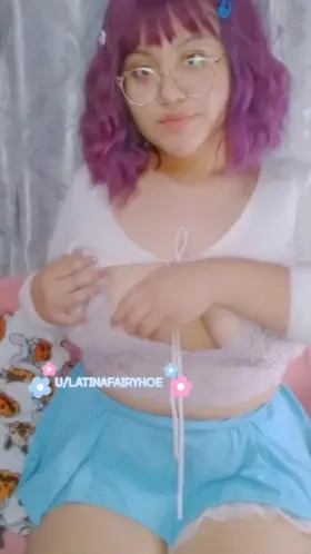 Can I put my titty in your mouth daddy?♡