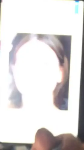 Erin’s pretty face gets covered in cum 🤤