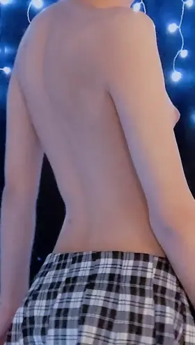 want to mark my tiddies? 💖