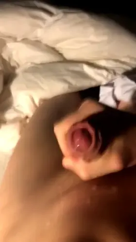 Little pp spraying🙈🥺😋