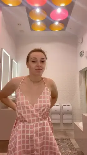 Flexing my tits while in the cr [f]