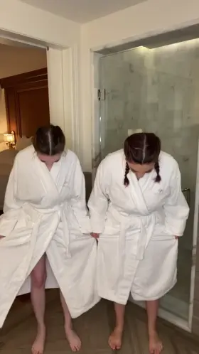 PICK UP ONE ? (her free album in the comments)