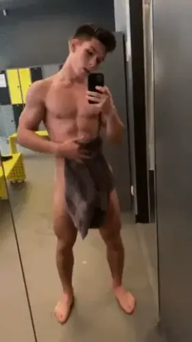 Wish it was my head he was rubbing down there