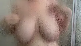 Huge boobs are better in the shower (f41)