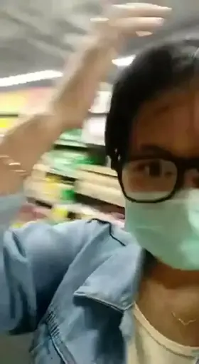 Spectacular Reveal in a Shop