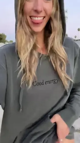 Oversized sweatshirts are made for flashing [OC]