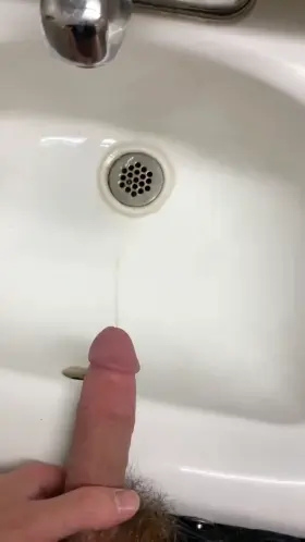 I couldn’t hold it in and piss in the sink