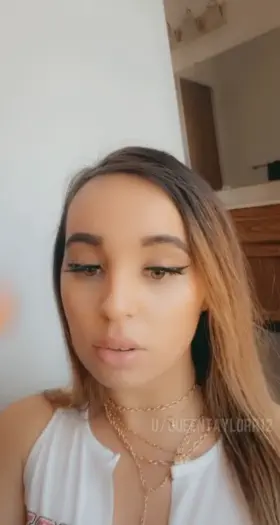 My best friend was having a bad day so I let him cum in my face 🙂