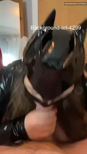 Catwoman sucking dick