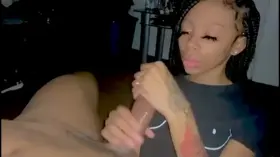 I almost called that bihh a full on demon how she carrying on 😩😈😩😈