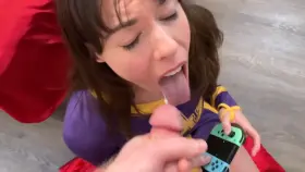 Cheerleader Tries Video Game... Gets Facialed