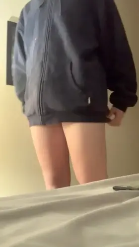 Would you let me sit in your lap while you play UwU