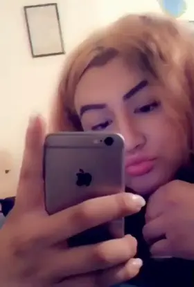 Hii. Are my lips big? 😭