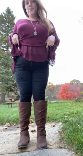 I love the feeling of cool autumn air on my skin 😋🍂