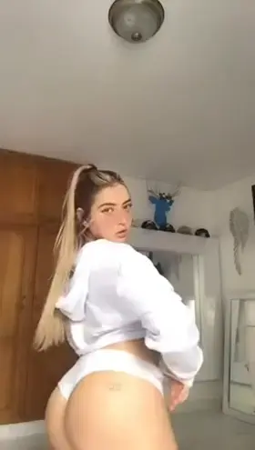 🍑INSTANT PREMIUM CONTENT when SUBS🍒 19 Y.O 🥵 I am in quarantine so I am online all the time😂💕 I do EVERYTHING you want !💦-Customs 🌶️ - Roleplay