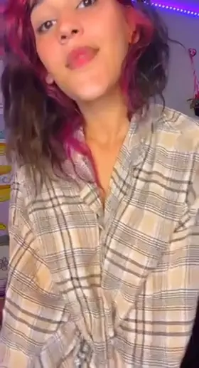 Be honest.. does this make you wanna fuck me?