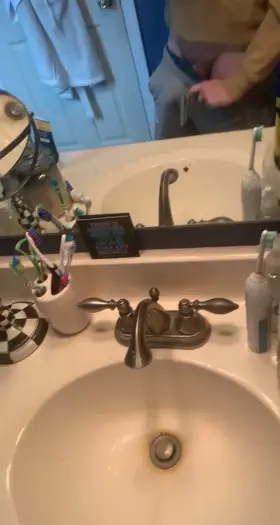 New here trying to figure out how these gifs work