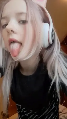 Daddy Im super tiny..do you think you could fit inside me?