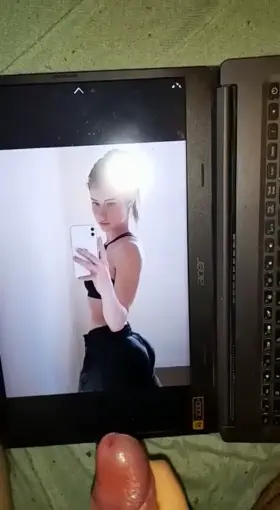 busting over her great ass