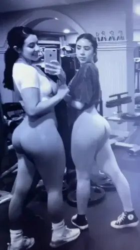 Vannesa and her sister😮‍💨😍🤤💦