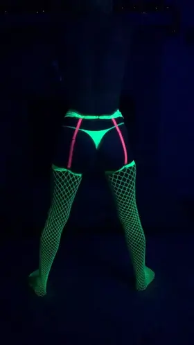 33y/o MIL[F] Blacklight workout