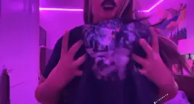 application to be your big titty gf?💗