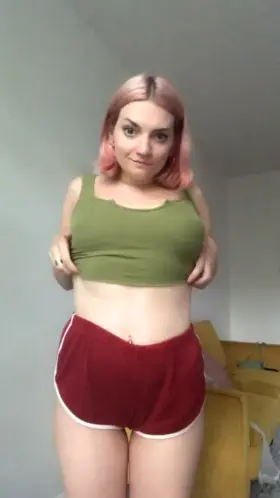 💖 Canadian Uni student who loves to be very slutty online 💖 Super interactive and I do anything custom you can think of 💖 NO PPVS and I post DAILY content! 💖 Did I mention it’s 25% off for the next 10 subscribers so don’t miss out 💖