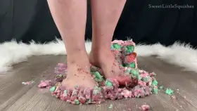 Smooshin' a cute cake. :) [Self]