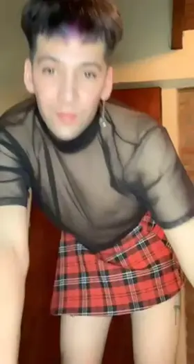 I’d like to be yours 👼🏻💋