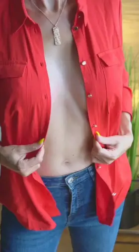 Excuse me, but I'm gonna put my boobs down for a second.