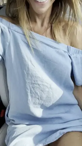 A good host always lets her guests cum inside💦 45 Female