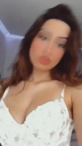 Wanna spend time with me and make each other cum?