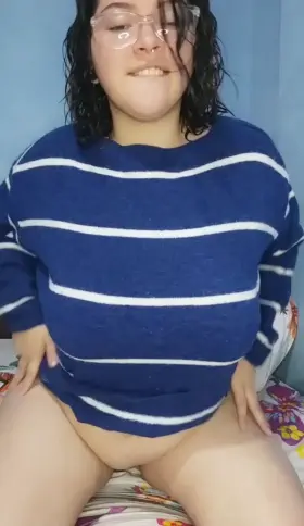 [SELLING]🌸19F🌸 AVAILABLE AND HORNY 😈 | Pics/Vids💫 Girlfriend experience💫Sexting sessions💫Videocalls..| CAN VERIFY ✔️ add me on Snapchat: Sophixslut 🔞or Kik: Sophie_rz