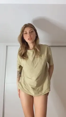 Date hot girls like her and FUCK them! Details in Comments ;)