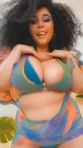 Could you lend a hand? They’re awful heavy 😌 New clips up now for Free on my Fansly