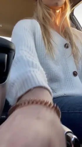 Just showing my teen tits off while at a red light! 💕💕 [gif]
