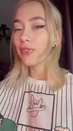 Look at my sweet ass 🤤💖😍