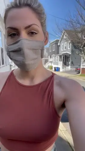 Shall we go for a walk? 😋