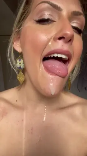 I love the way I look covered in cum.