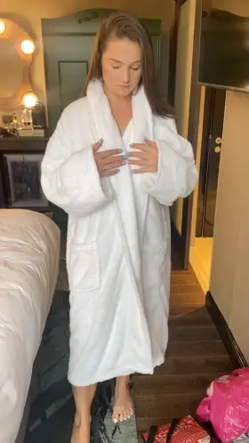 Would you come to be with me and explore my body?