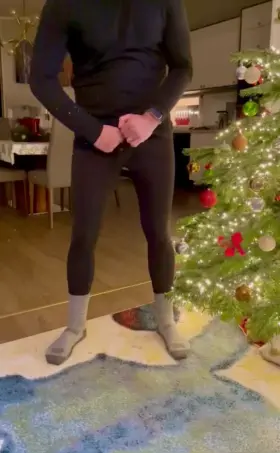 Hanging The Christmas Ornaments while the wife sleeps🎄