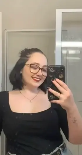 hello i am back &&&& this is the other new lipstick I got. (link comments if ur interested)