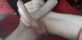 This bed's too comfy for one person 👀 wanna join me?