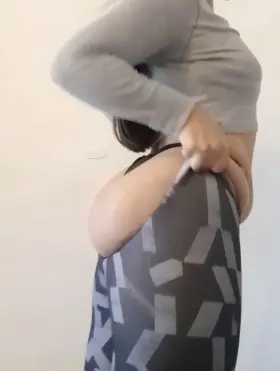 DO YOU LIKE MY LEGGINGS? OR SHOULD I TAKE THEM OFF AT ONCE SO YOU CAN EAT MY ASSHOLE AND FUCK ME HARD? 😈💦